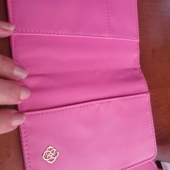 Kendra Scott Pink Wallet and Luggage Tag Set - Picture 3 of 7